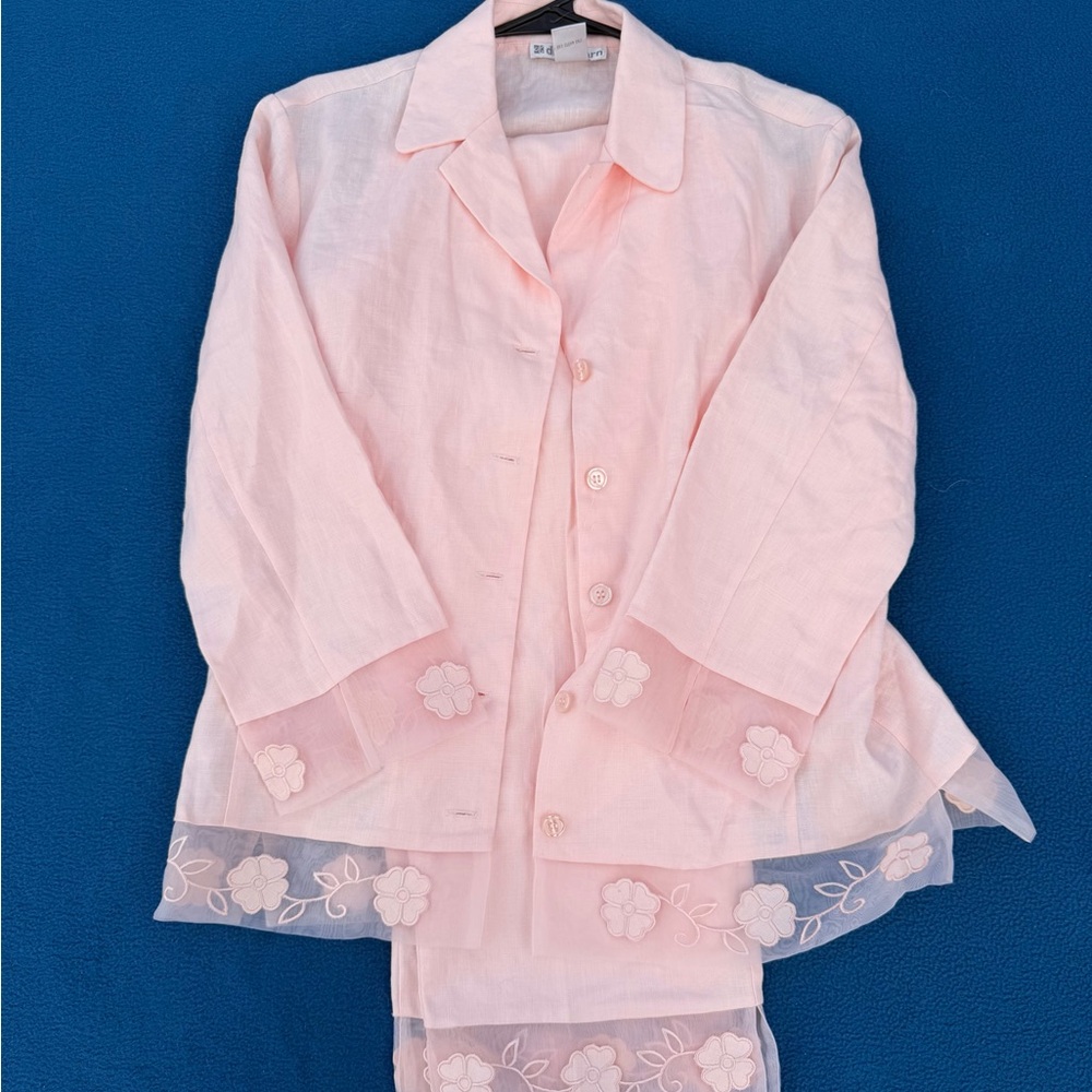 Light Pink Floral Trim Women's  Linen Set